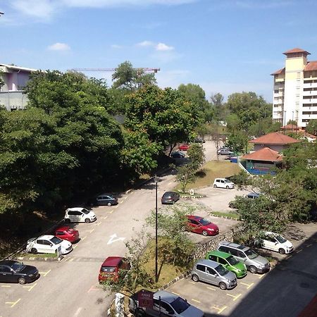 Noah'S Homestay Shah Alam Exterior foto